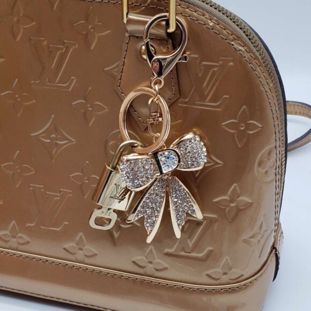 LV Gold Padlock Authentic 🔑 Luxury Bag Charm w/ Unbranded Ribbon Keychain
